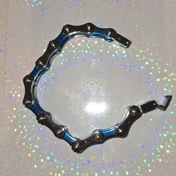 Heavy Metal Bracelet - Picture 2 of 2